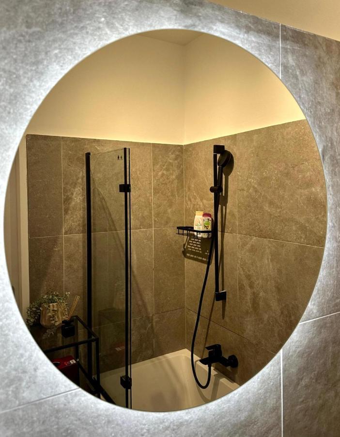 Designer Apartment Near Main Station Vienna Luaran gambar