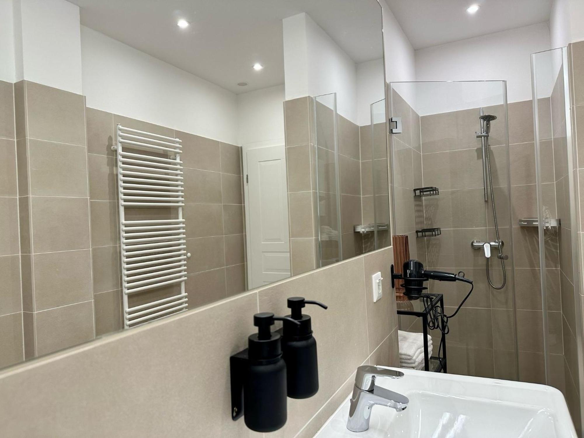 Designer Apartment Near Main Station Vienna Luaran gambar